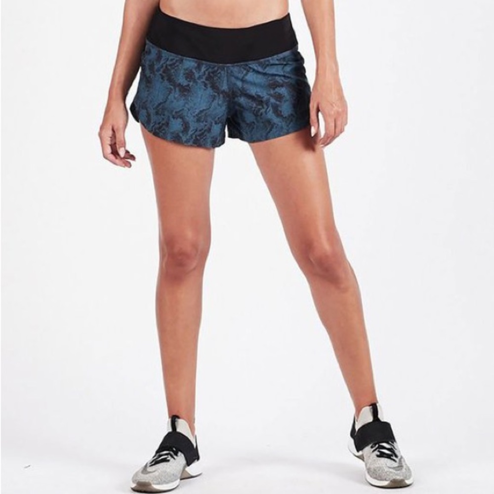 VUORI | BLUE | OMNI PERFORMANCE | SHORT | SIZE MEDIUM